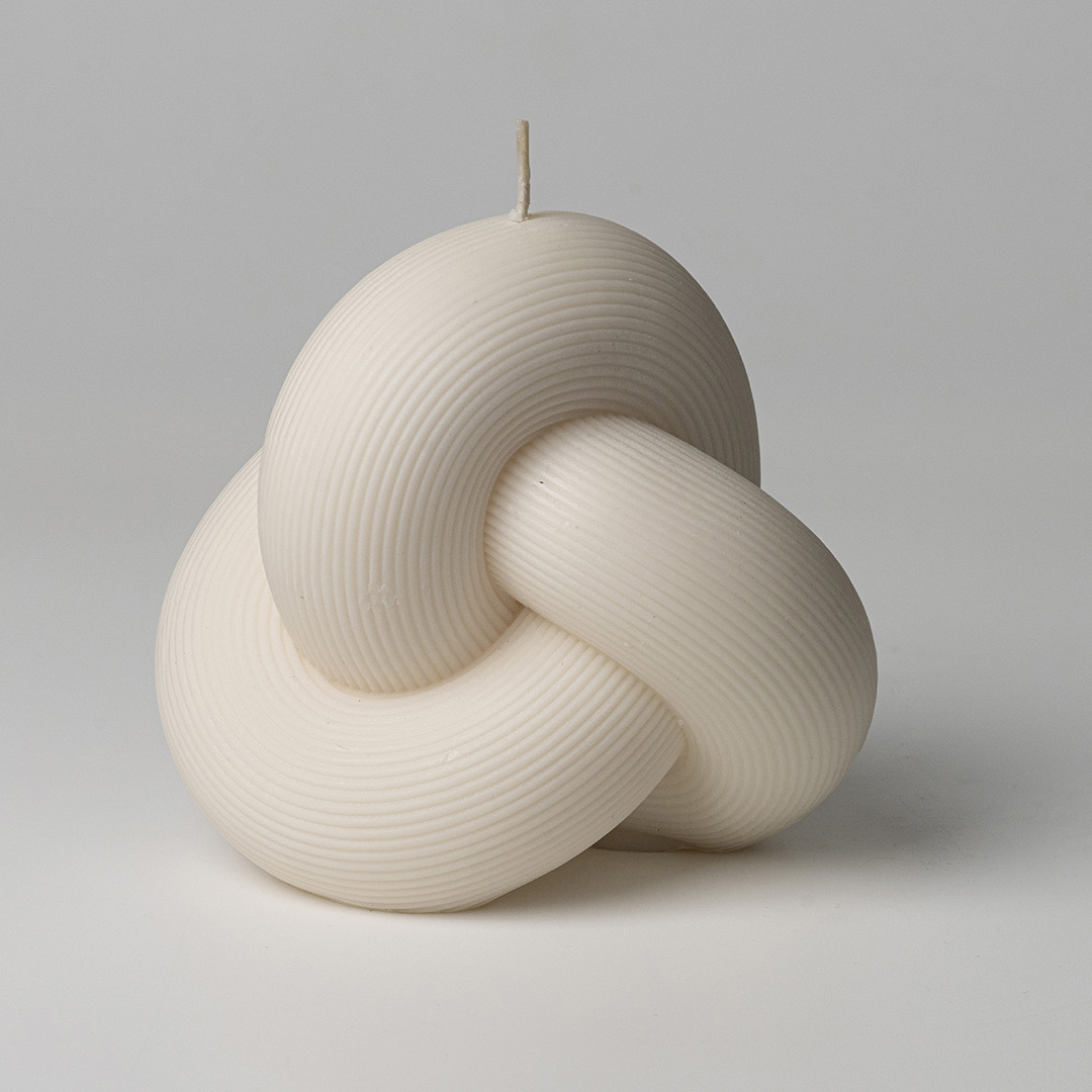 Декоративна свещ от соев восък с аромат