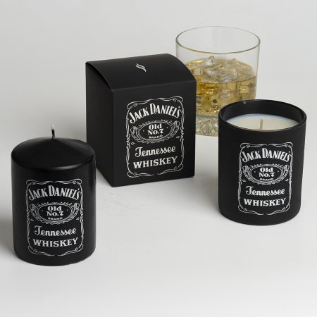 РЕКЛАМНИ СВЕЩИ С ЛОГО В ЧЕРНА ЧАША